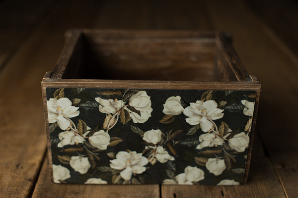 Crate Hugger | 286 Shaded Magnolias