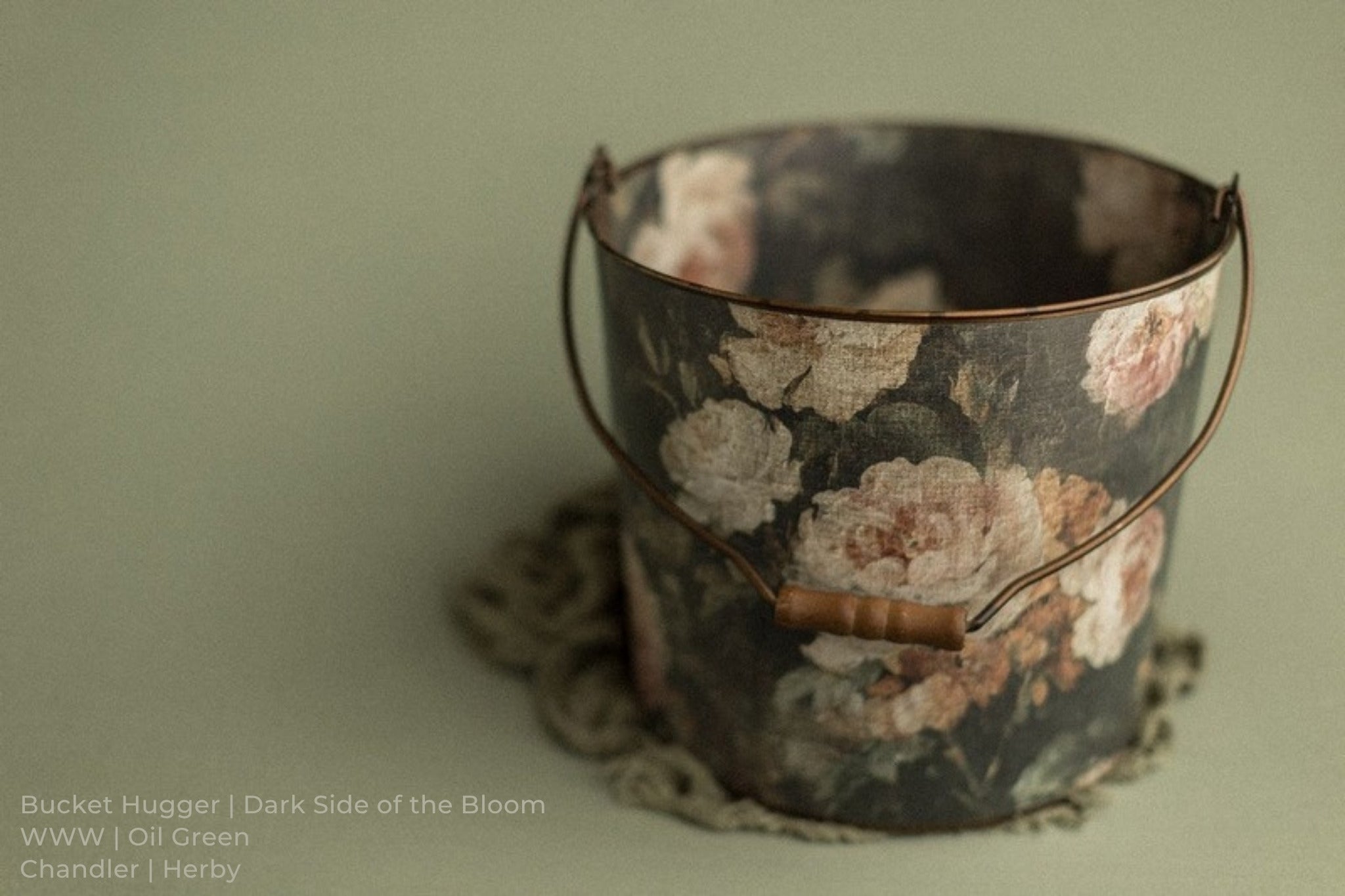 Bucket Hugger | Dark Side of the Bloom
