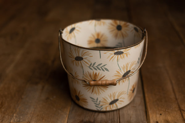 Bucket Hugger | 487 Dried Floral