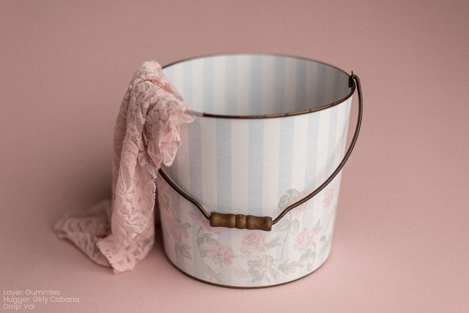 Bucket Hugger | Girly Cabana