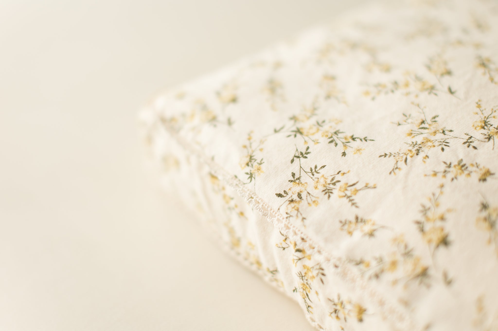 Granny's Linens | Yellow Floral