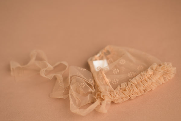 Arianna Pink Nude | Ruffle Bonnet