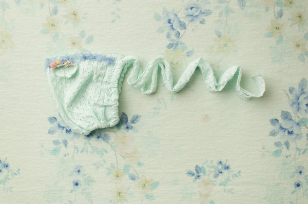 Asuelu Tammy Jean | Ruffle Floral Bear Bonnet