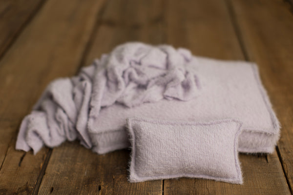 Bed Linens | Pale Iris