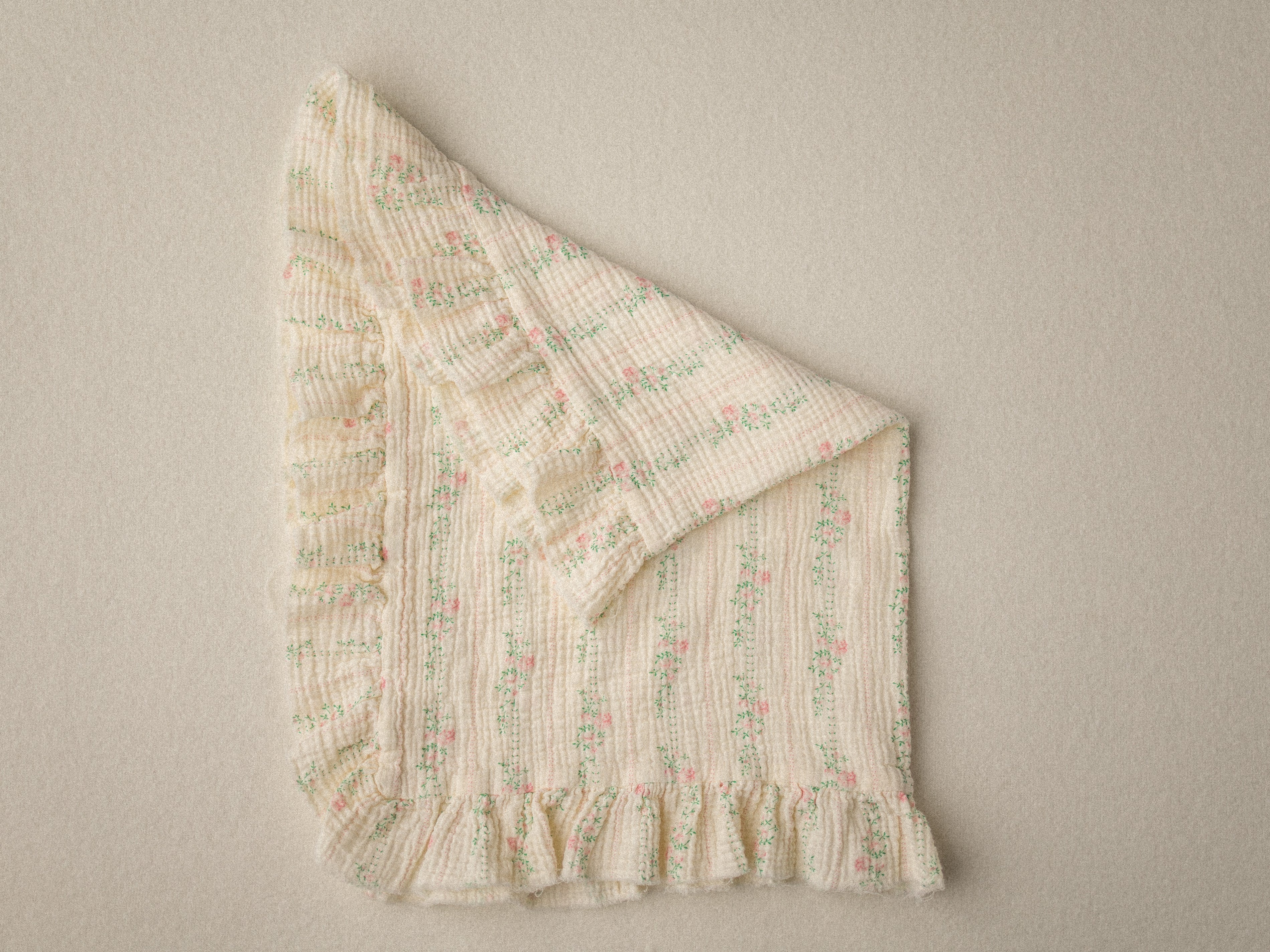 Bed Linens | Fenceline Flowers