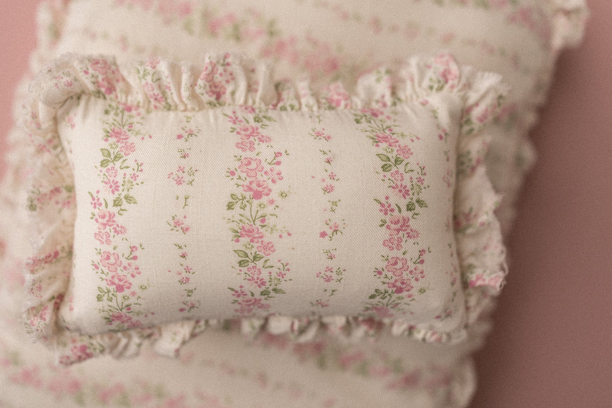 Bed Linens | Pink Stemline