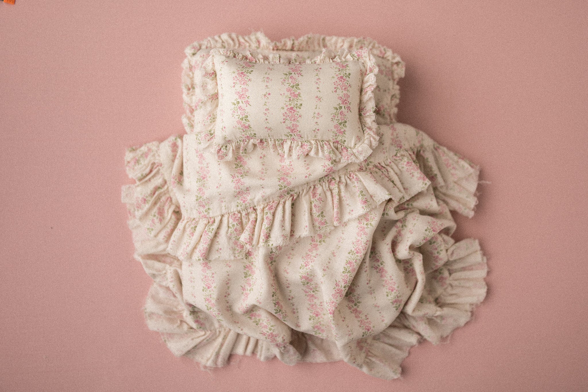 Bed Linens | Pink Stemline