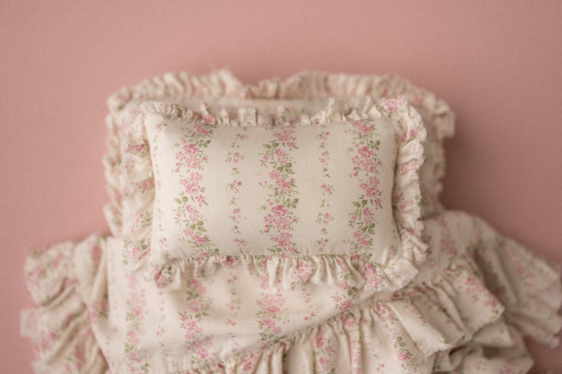 Bed Linens | Pink Stemline