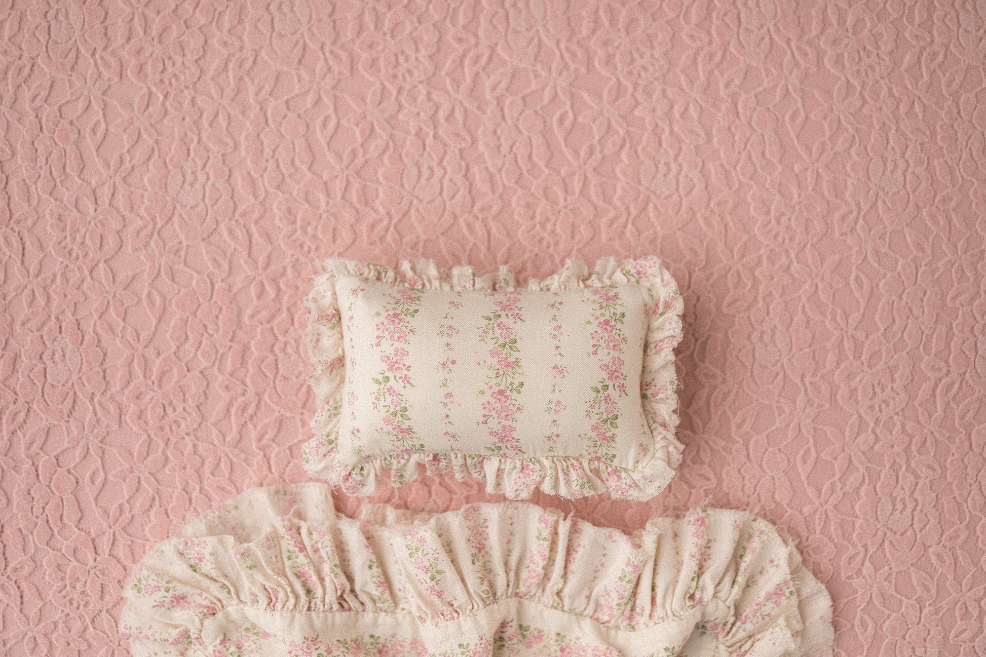 Bed Linens | Pink Stemline