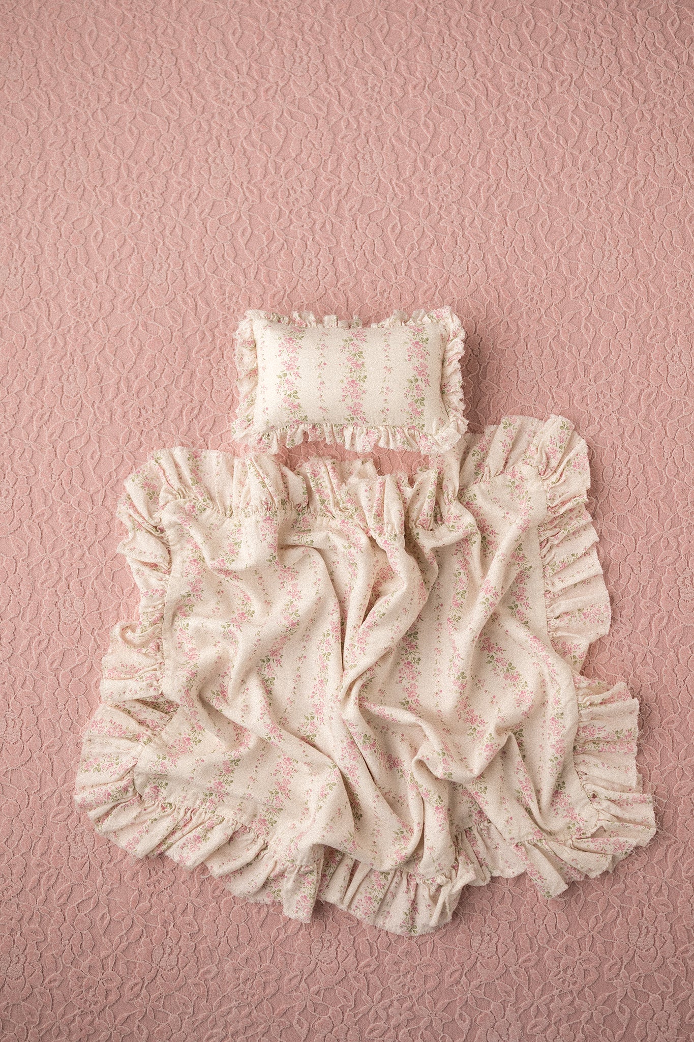Bed Linens | Pink Stemline