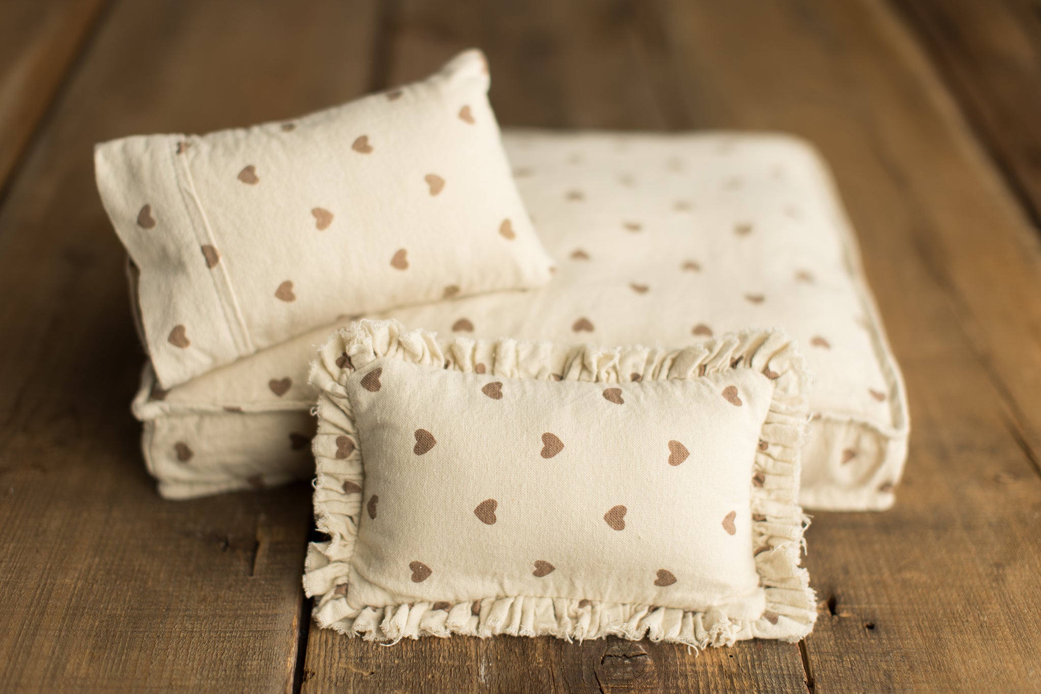 Bed Linens | Neutral Hearts