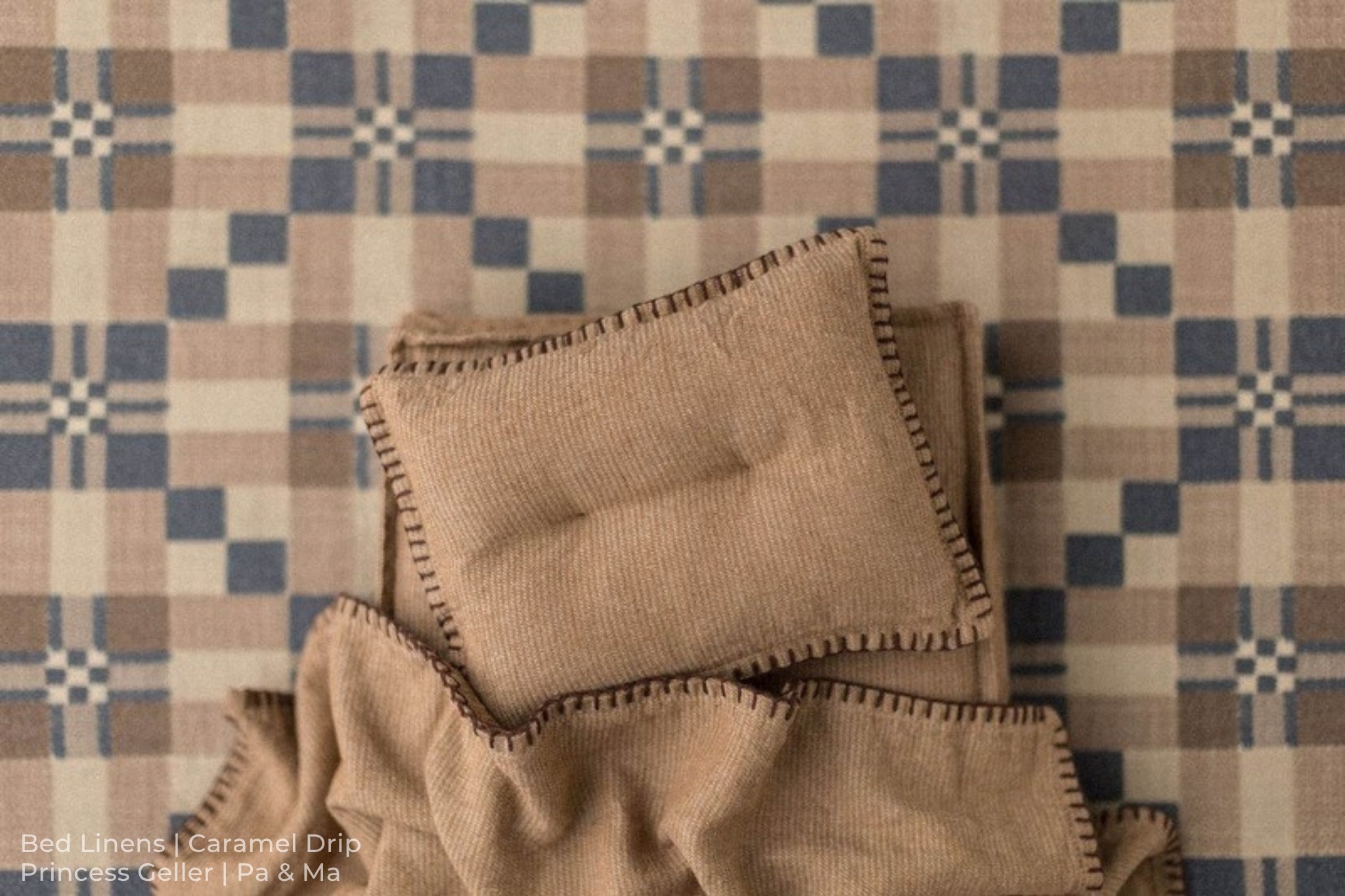 Bed Linens | Caramel Drip / Princess Geller | Pa & Ma