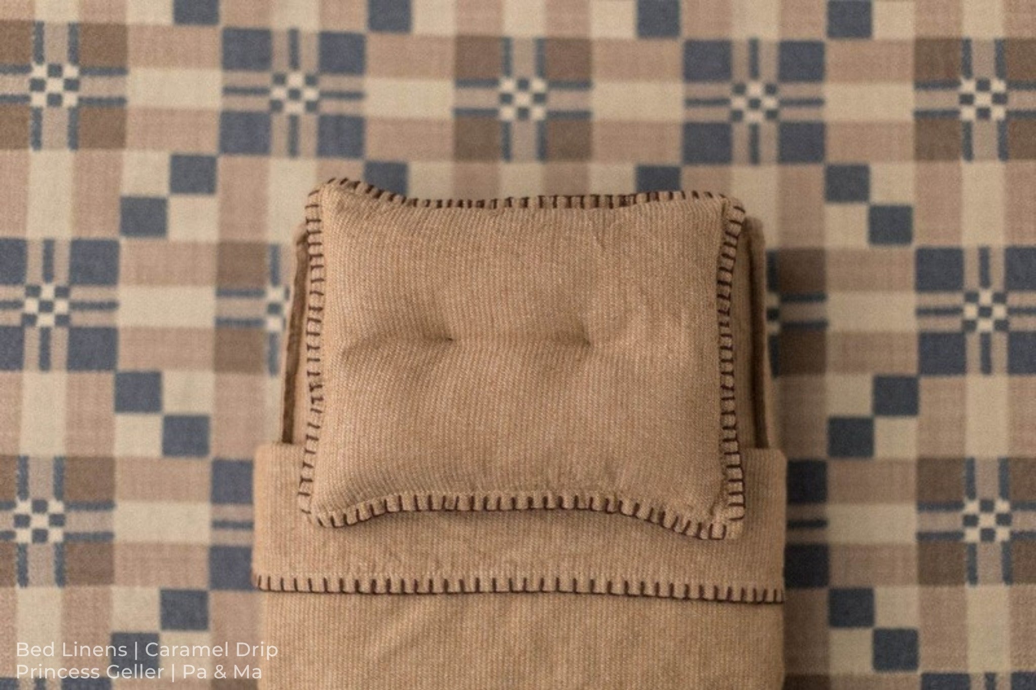 Bed Linens | Caramel Drip / Princess Geller | Pa & Ma