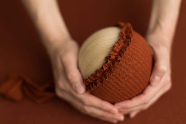Bette Radiant Rust | Ruffle Bonnet