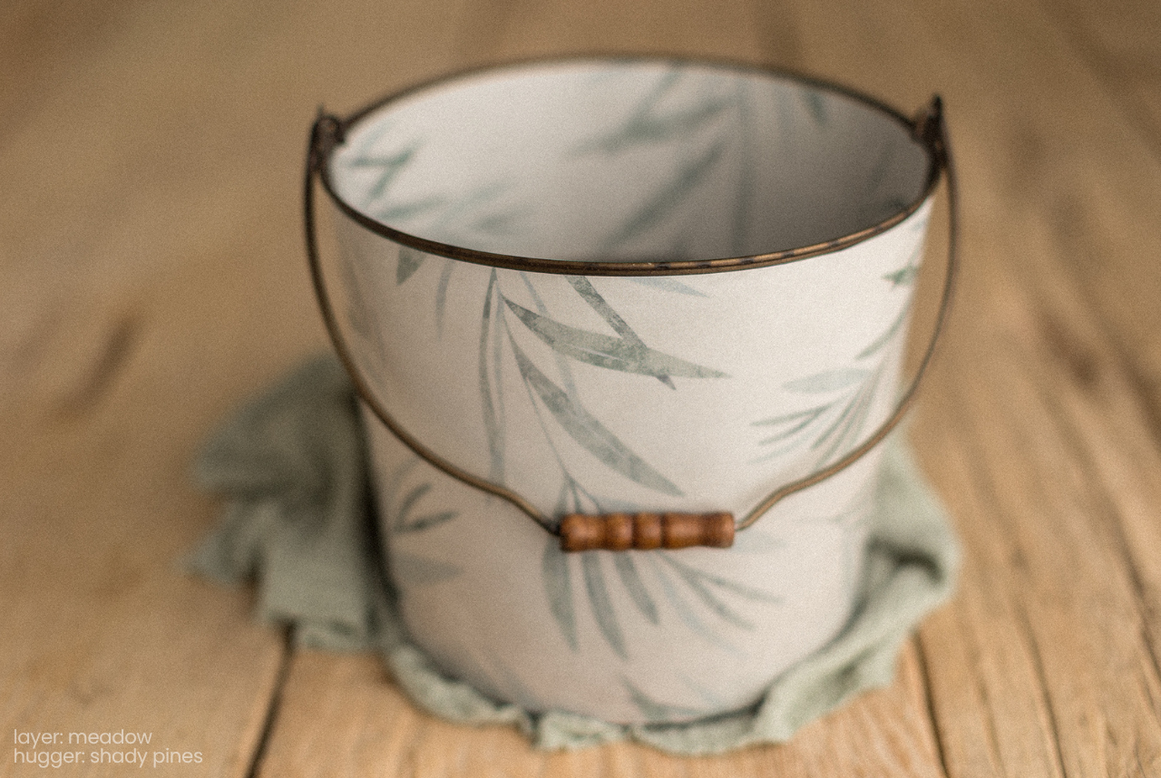 Bucket Hugger | Shady Pines