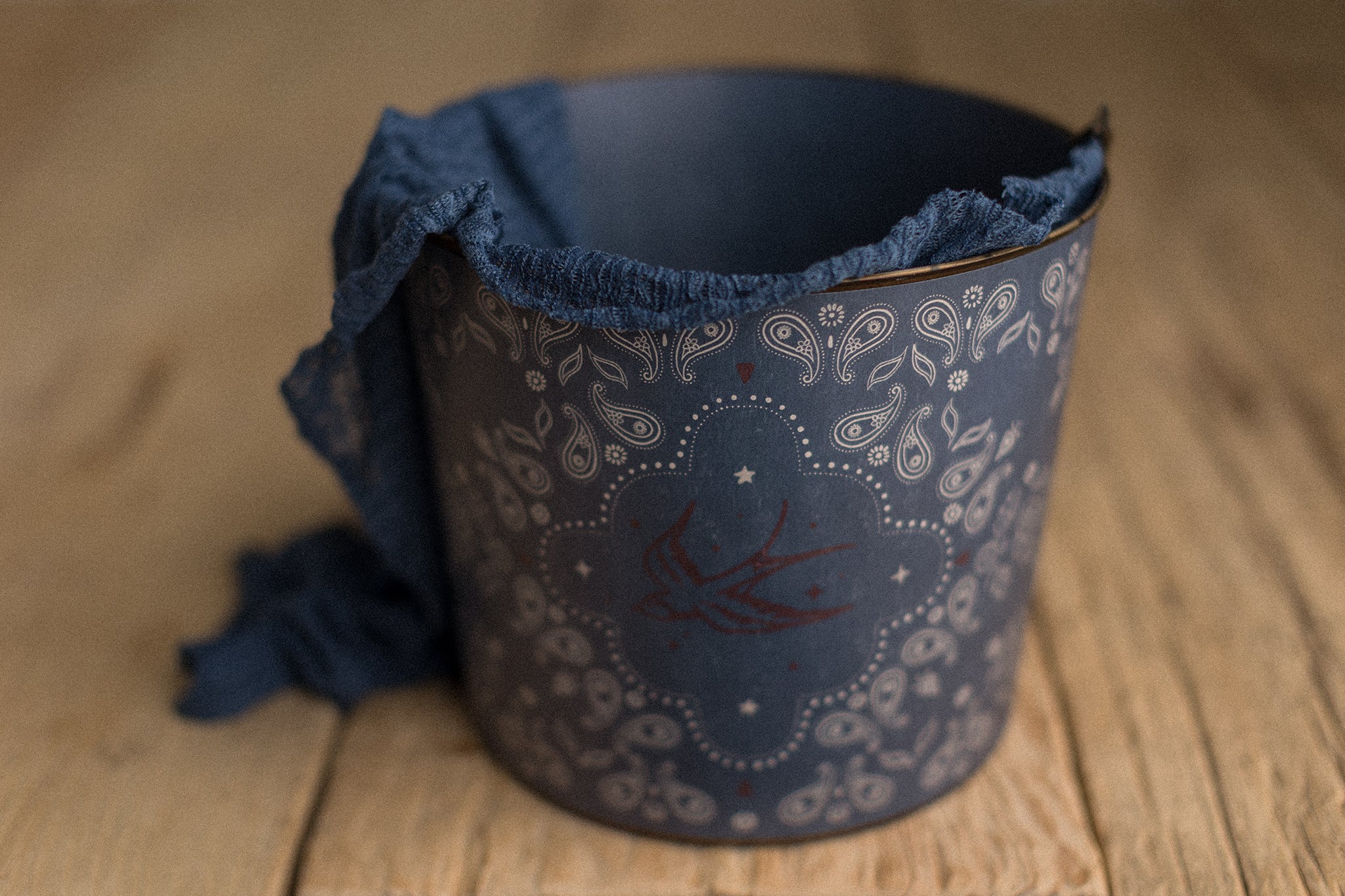 Bucket Hugger | Midnight Rodeo
