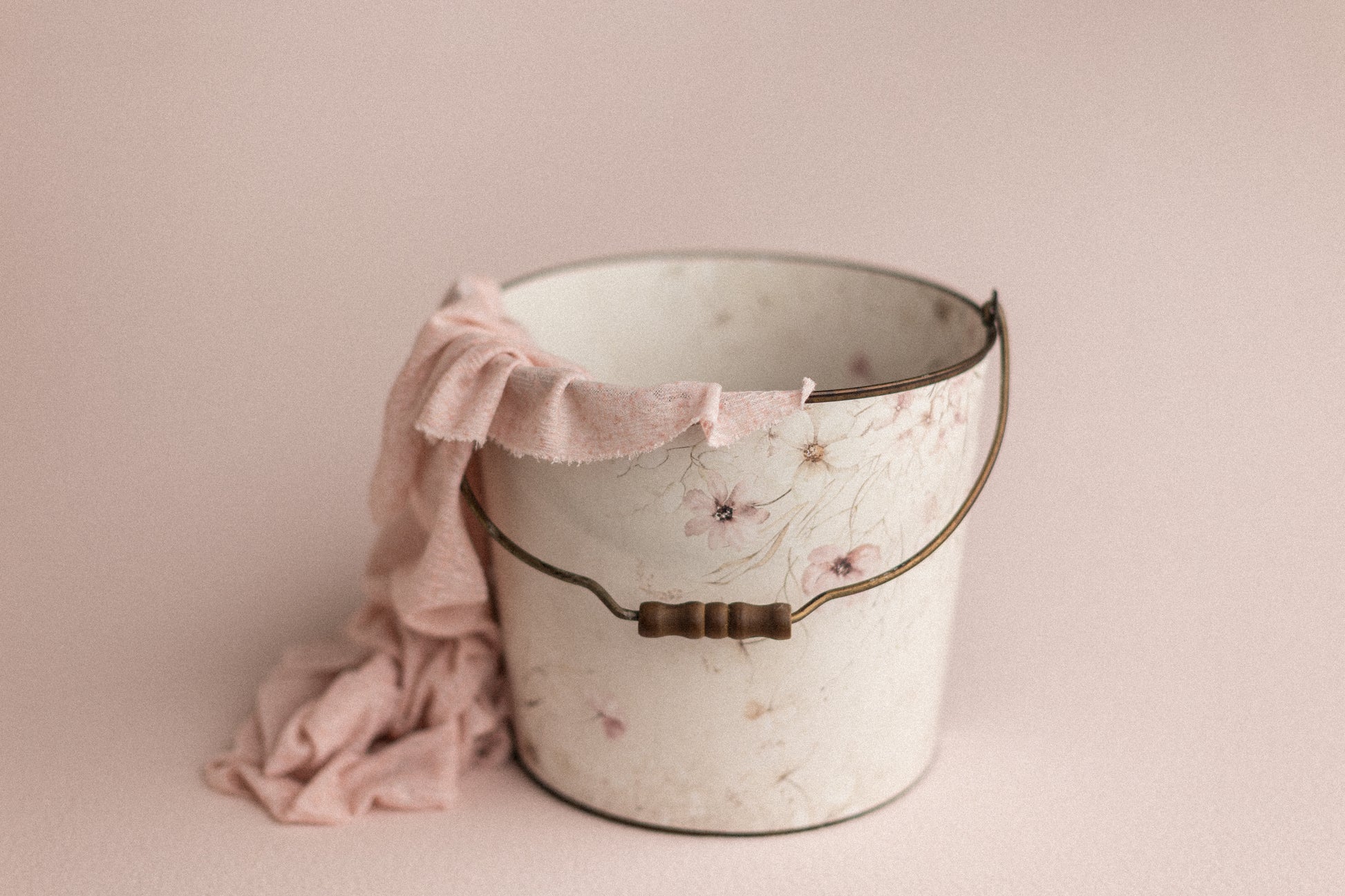 Bucket Hugger | Petalfall