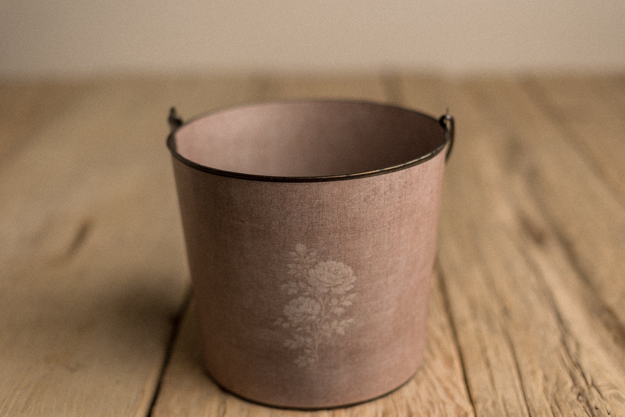 Bucket Hugger | Rosy Floral Emboss