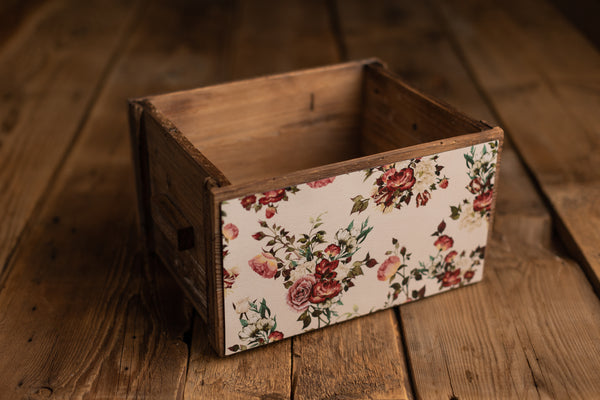 Crate Hugger | 079 Rosebush