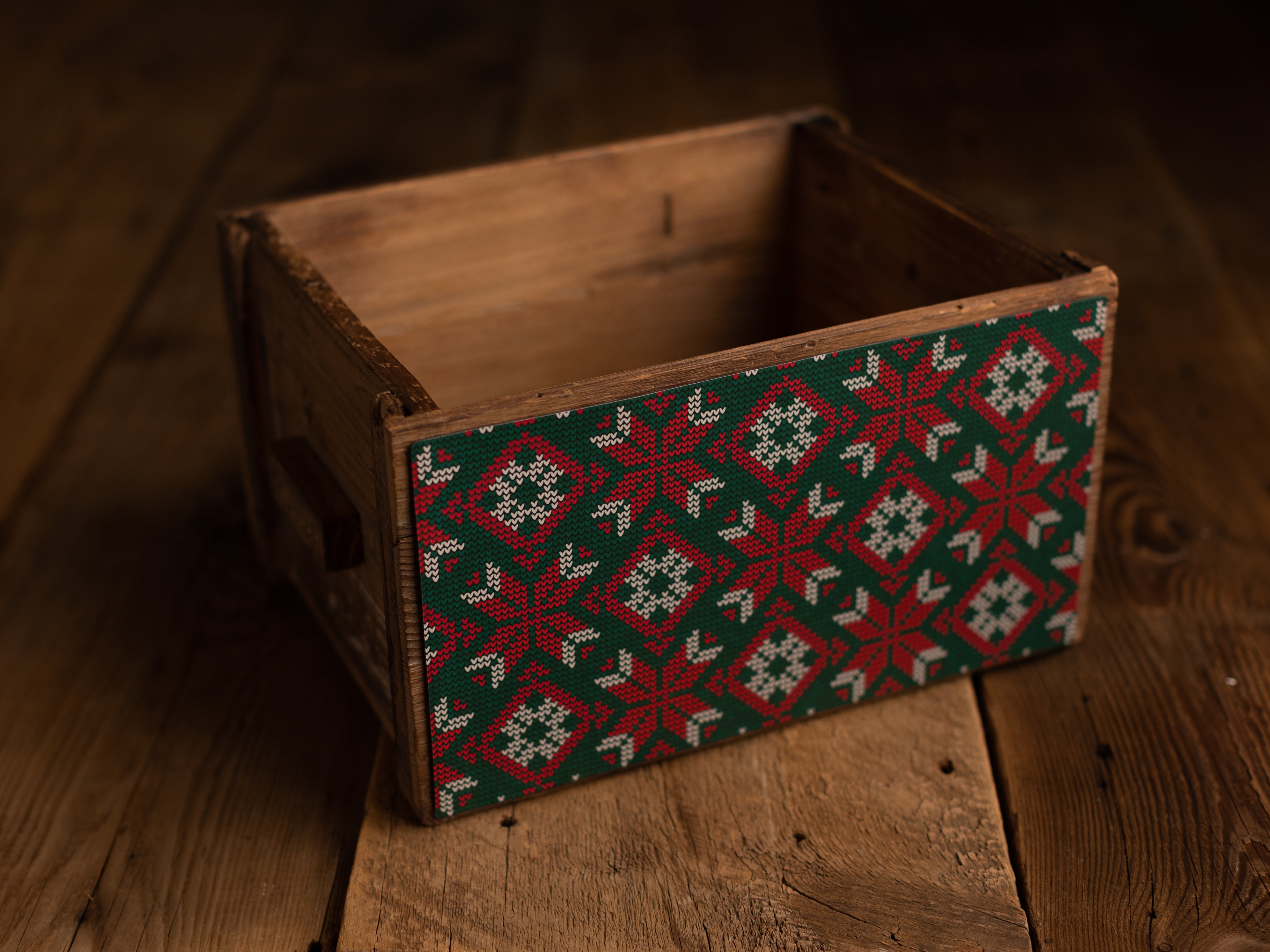 Crate Hugger | 123 Festive Sweater