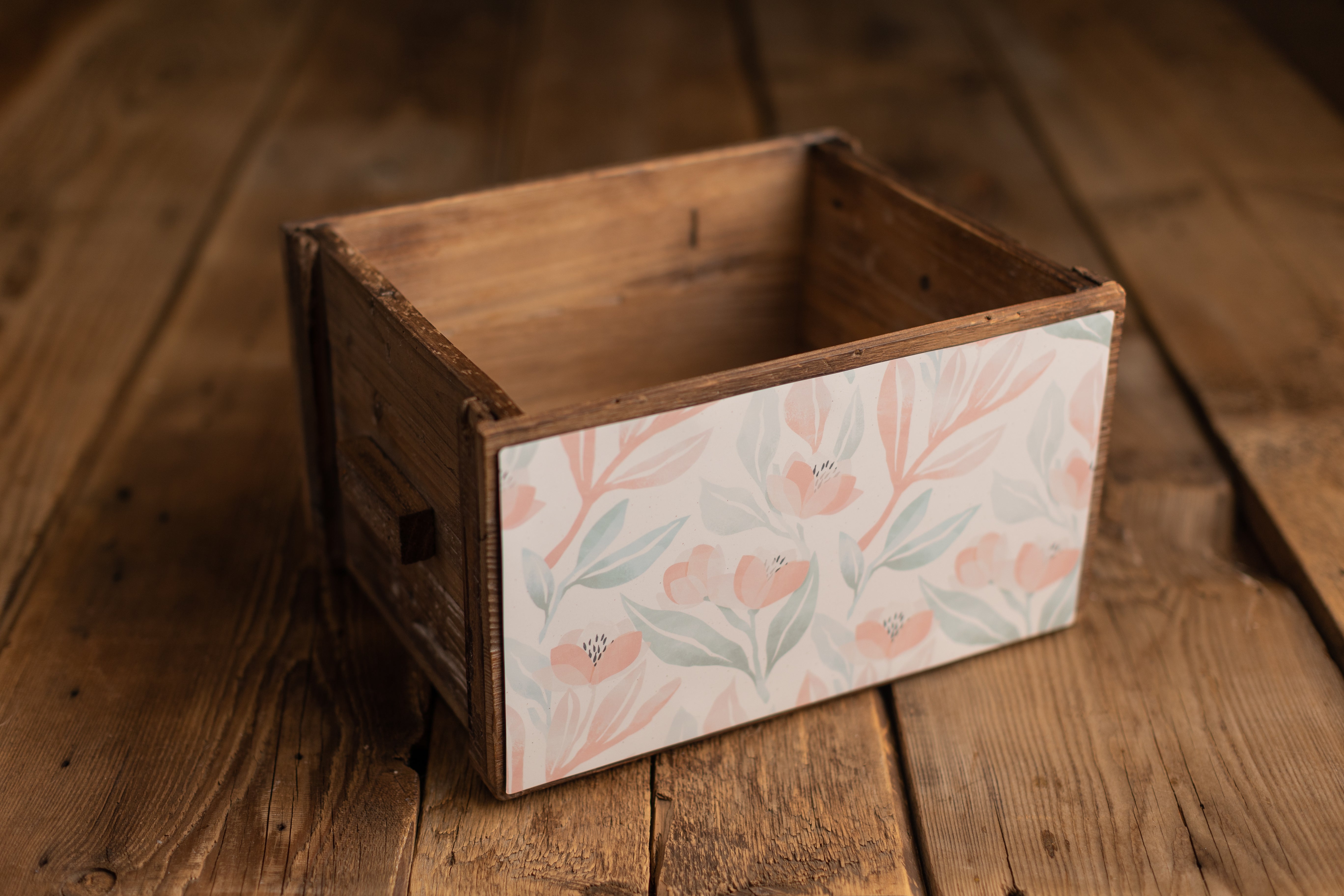 Bucket Hugger | 129 Peach Concrete
