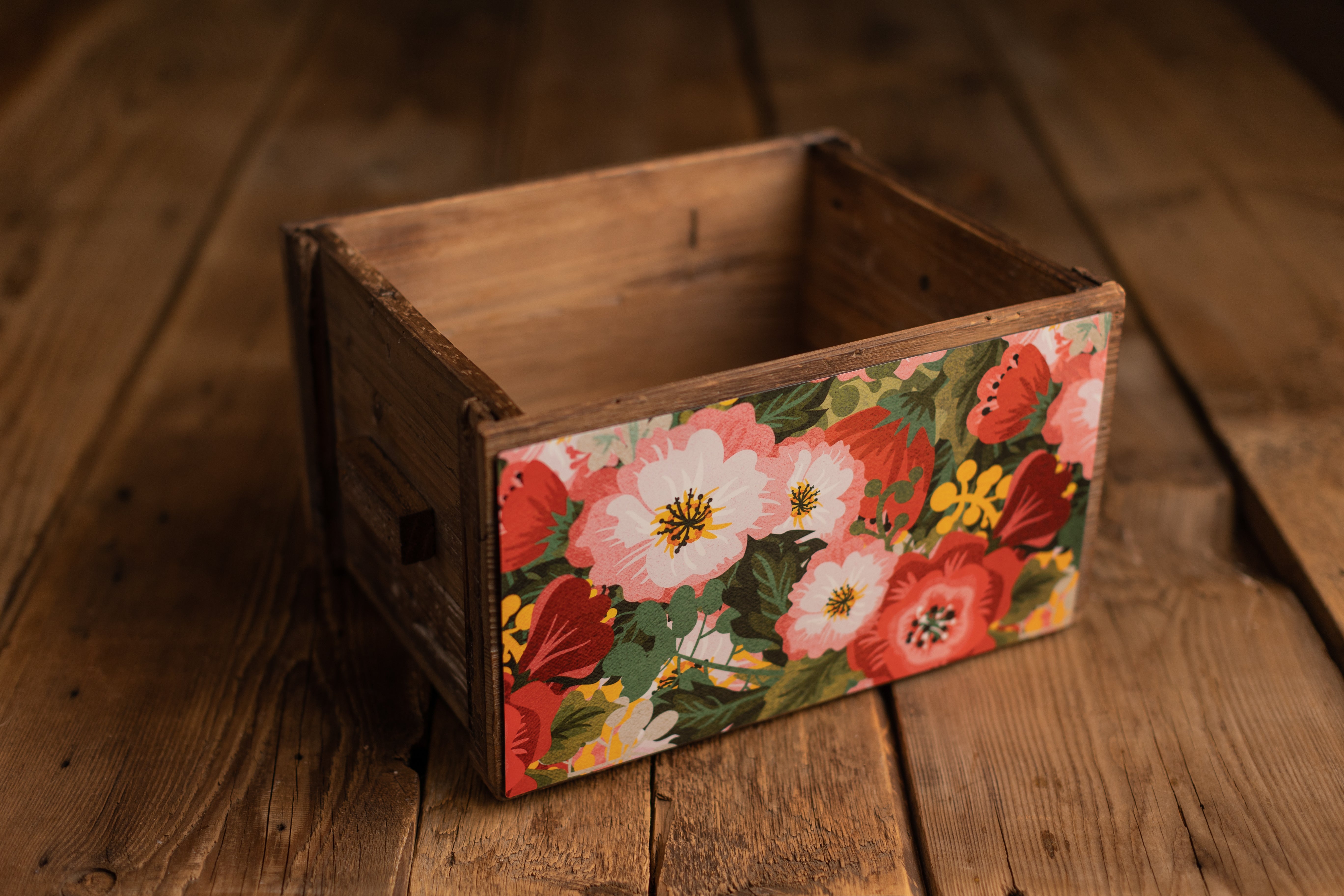 Crate Hugger | 131 Rosie Blooms