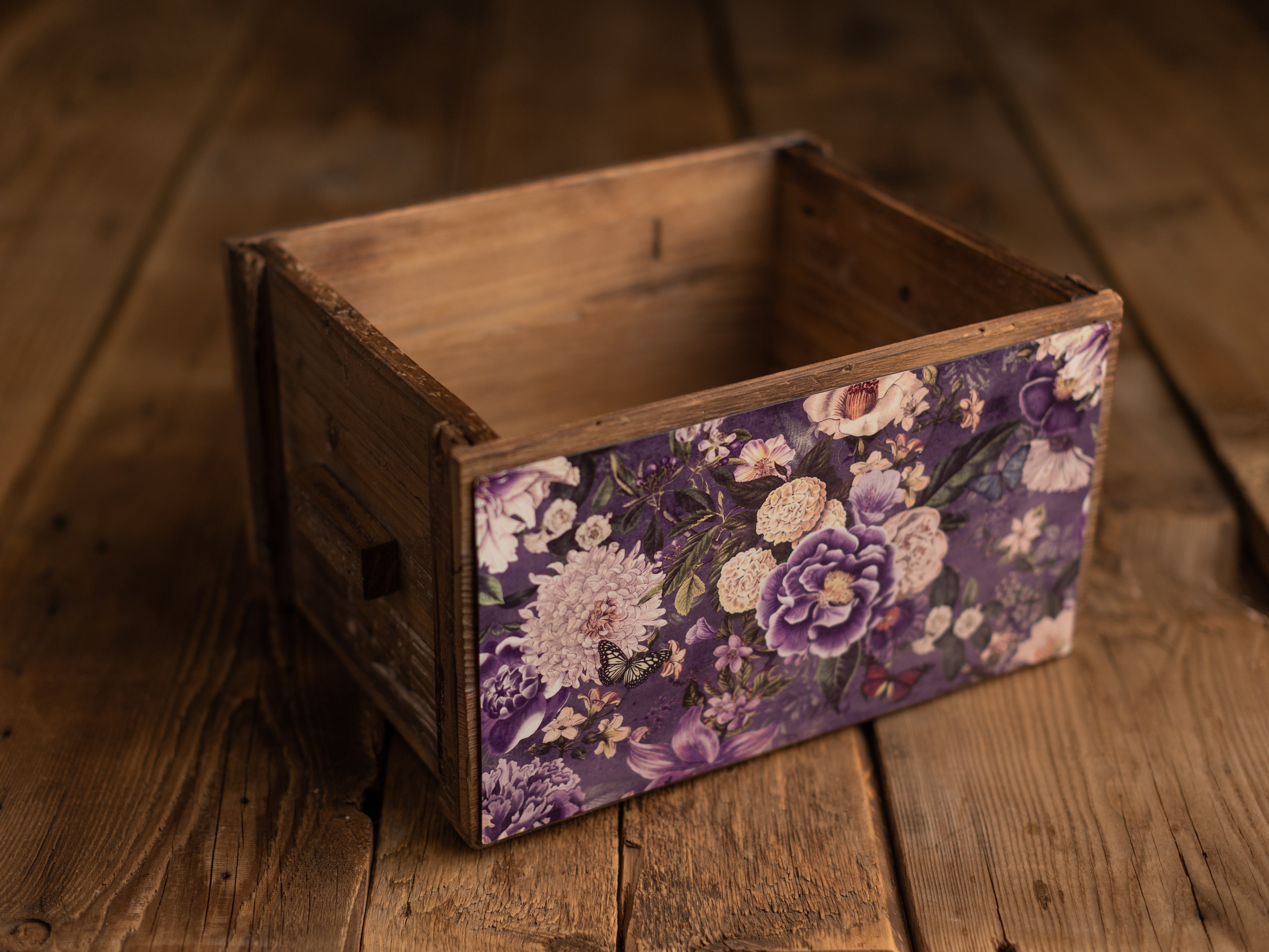 Crate Hugger | 244 Purple Botanical Garden