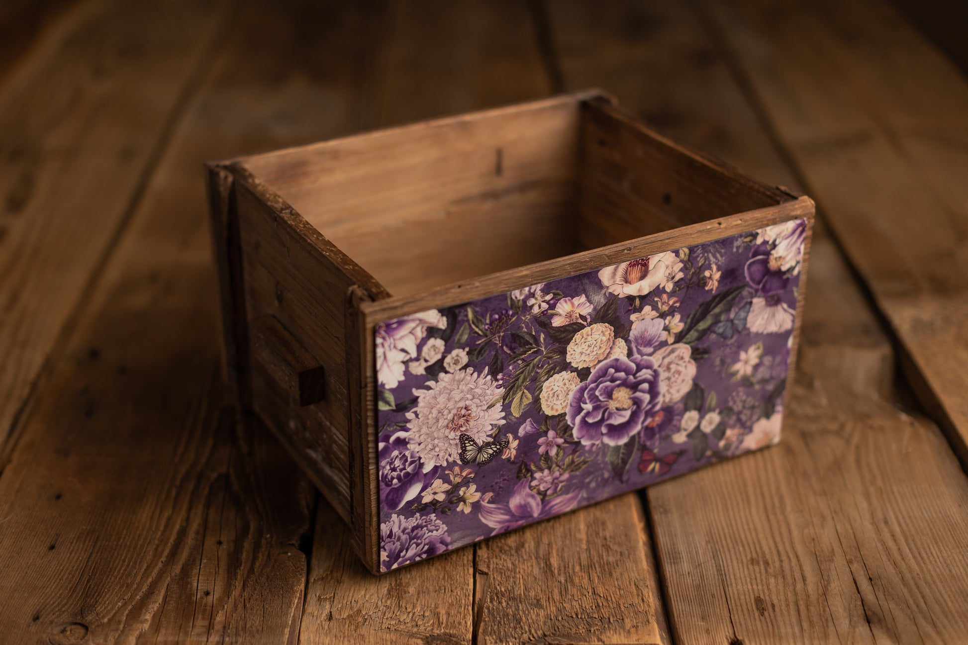 Crate Hugger | 244 Purple Botanical Garden