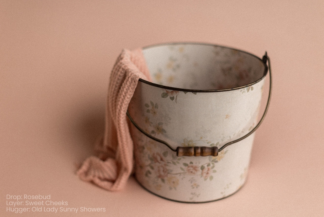 Bucket Hugger | Old Lady Sunny Showers