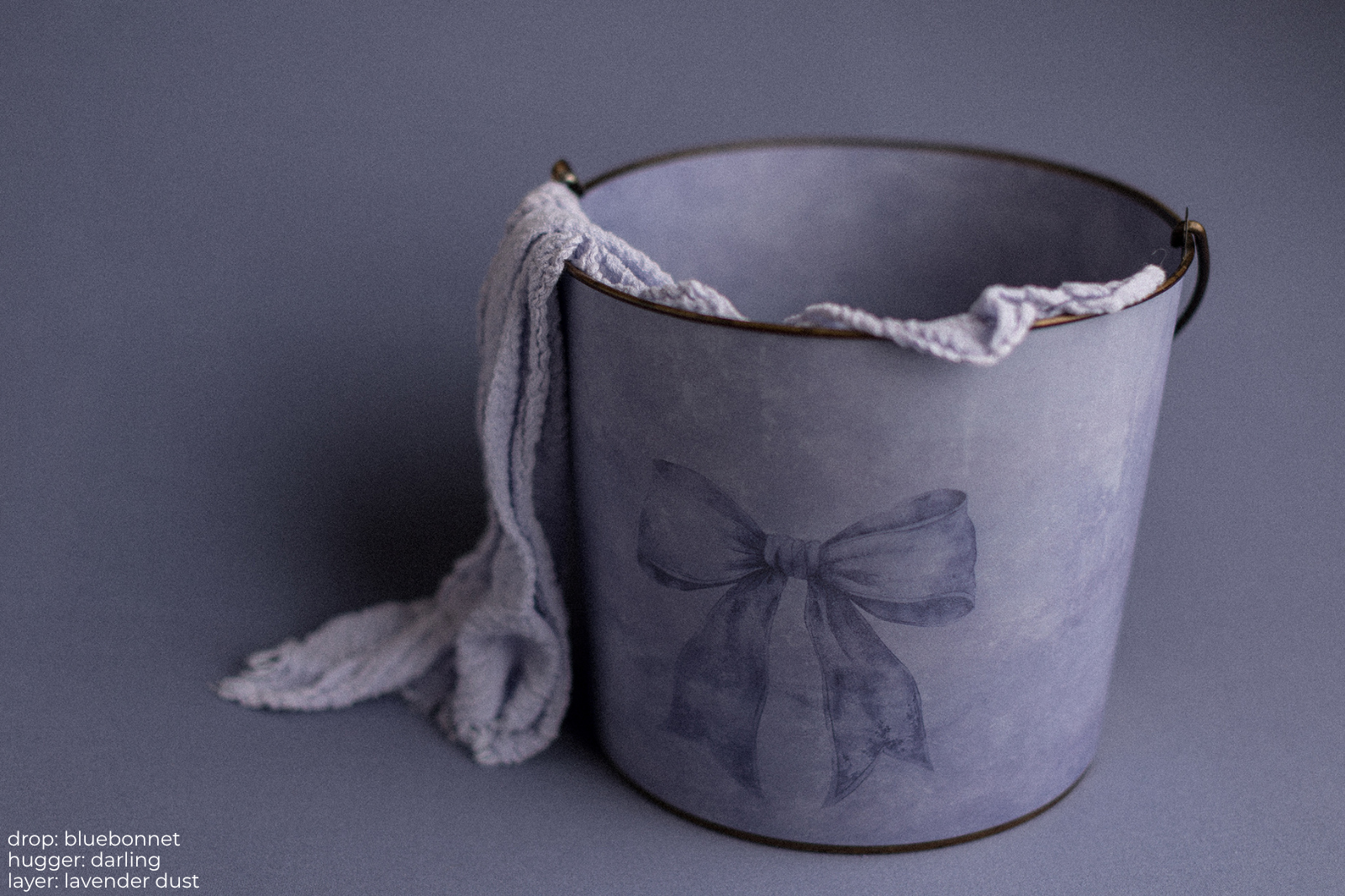 Bucket Hugger | Darling