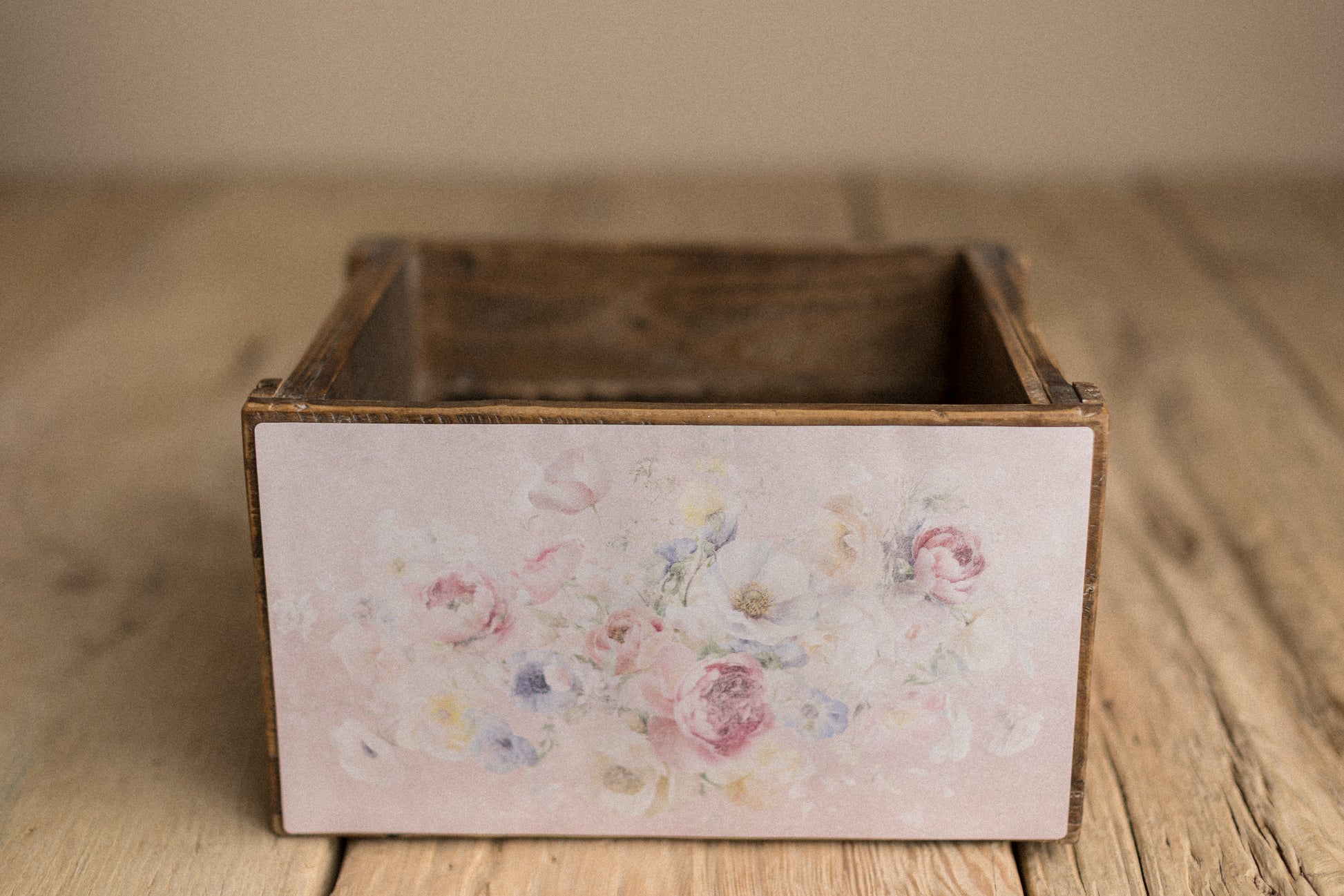 Crate Hugger | Bloomers