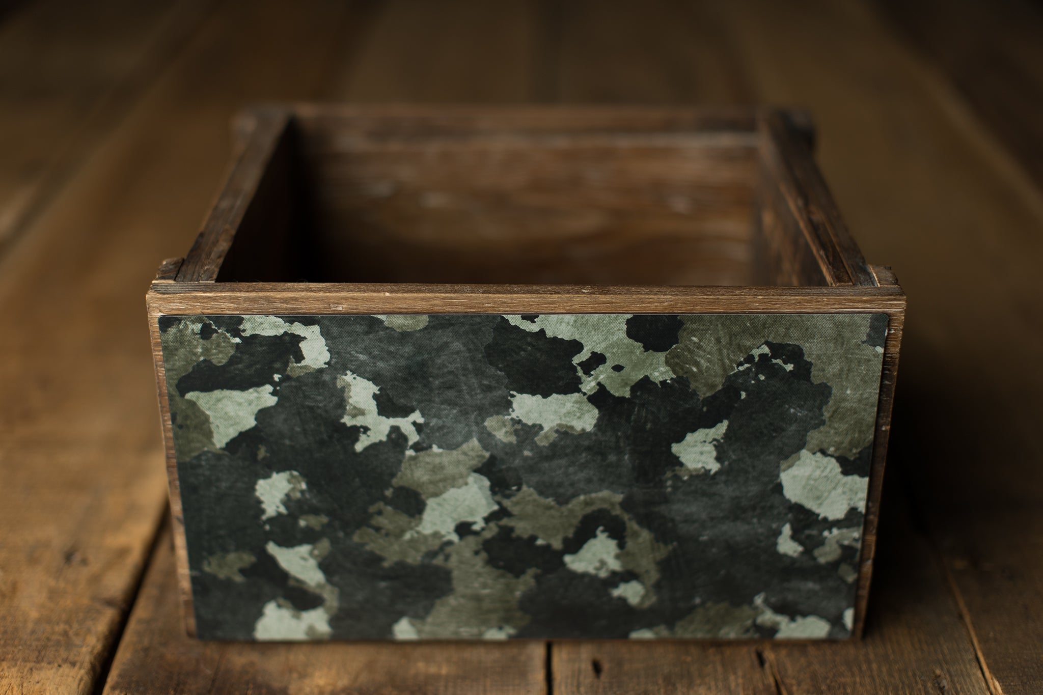 Crate Hugger | 105 Camo