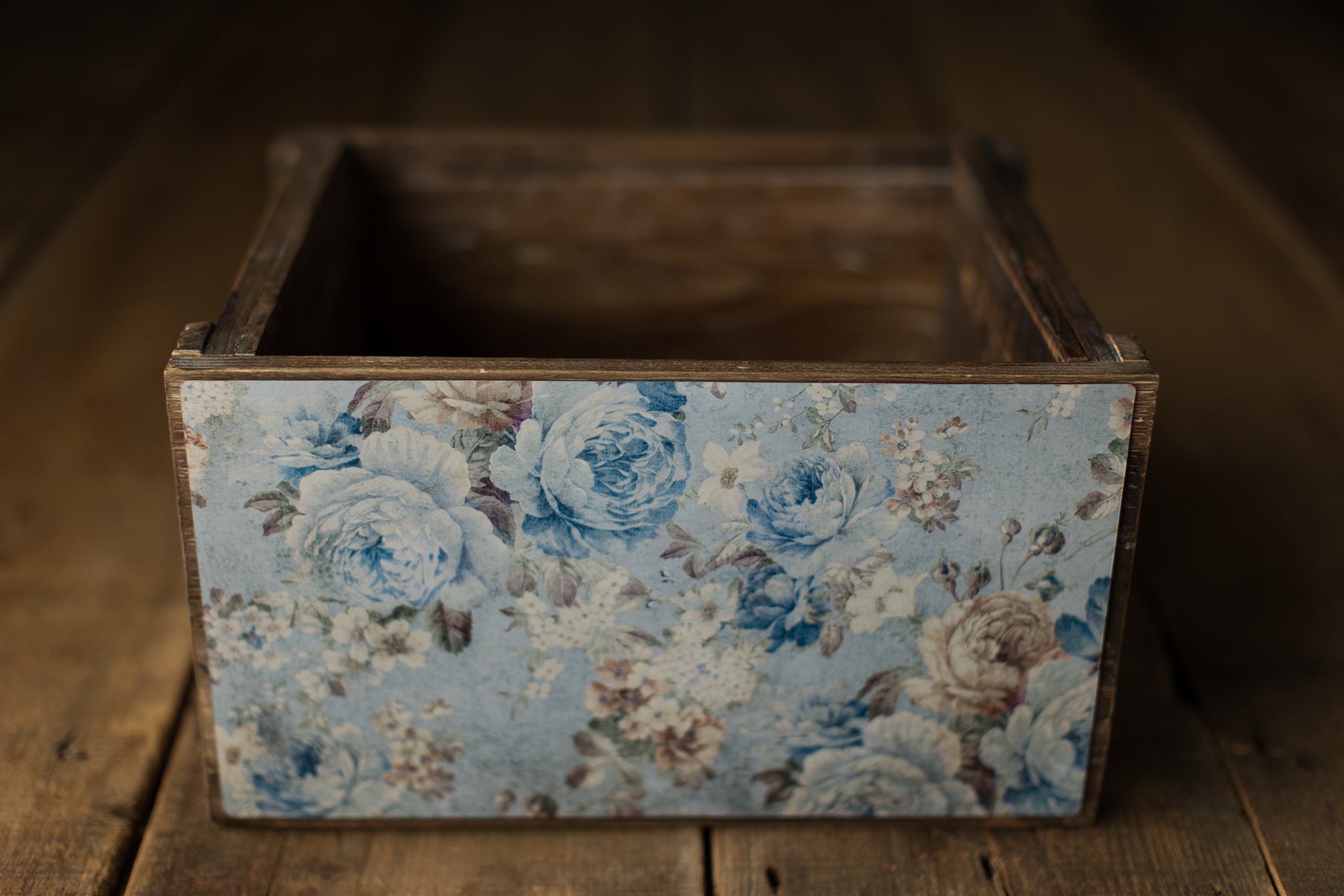 Crate Hugger | 276 Finally an Old Lady