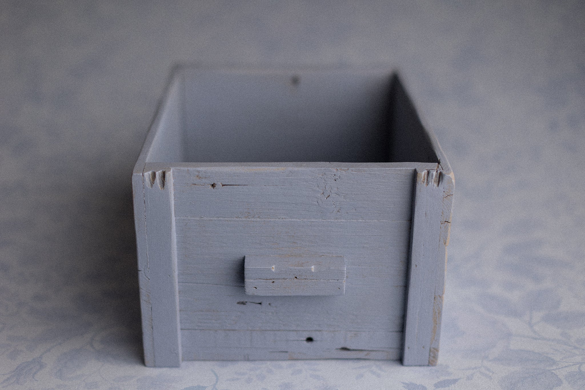 Crate | Light Bluebonnet
