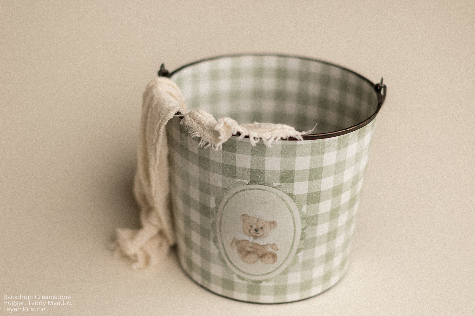 Bucket Hugger | Teddy Meadow