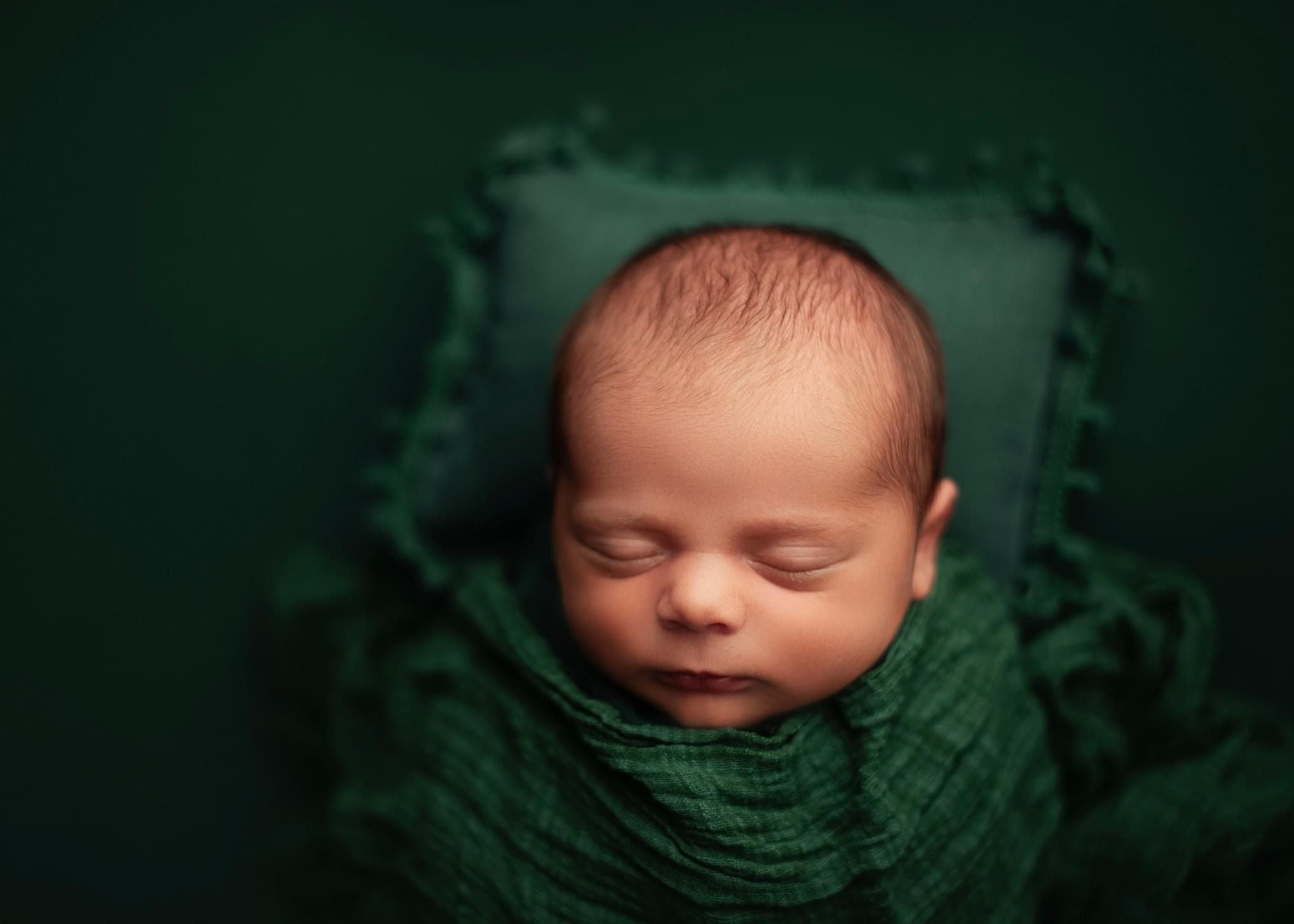 Pretty Little Layers | Hunter Green
