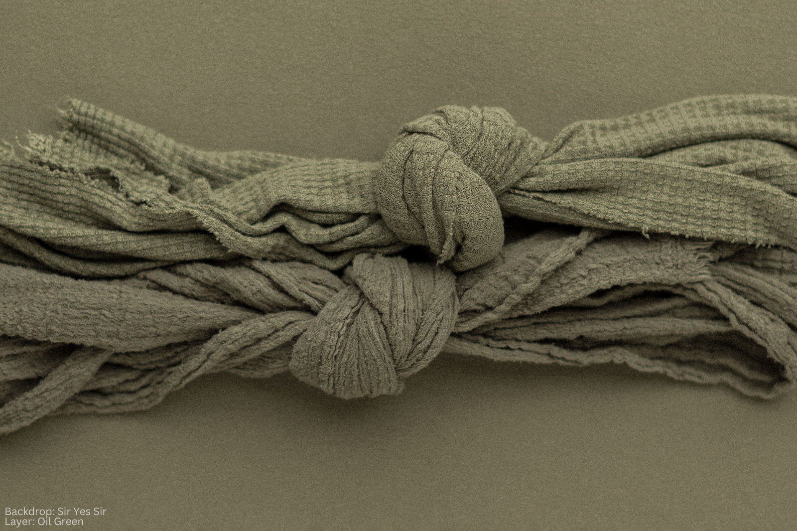 Wide Wrinkly Wrap | Oil Green