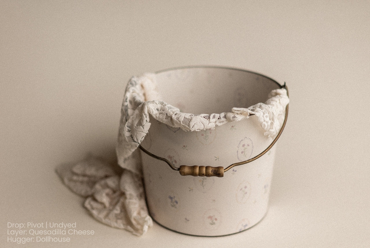 Bucket Hugger | Dollhouse