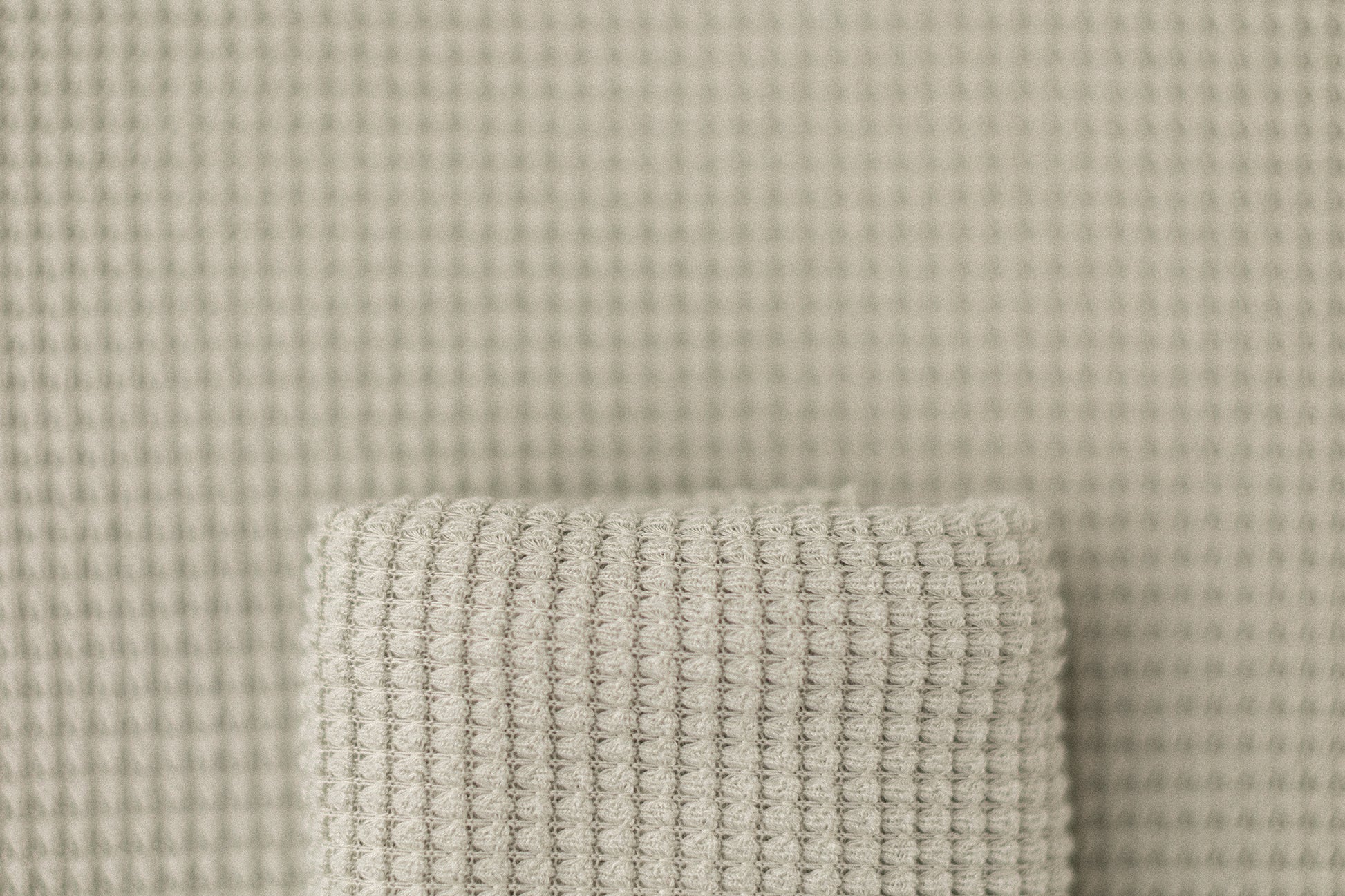 Queen | Faded Sage Wrap
