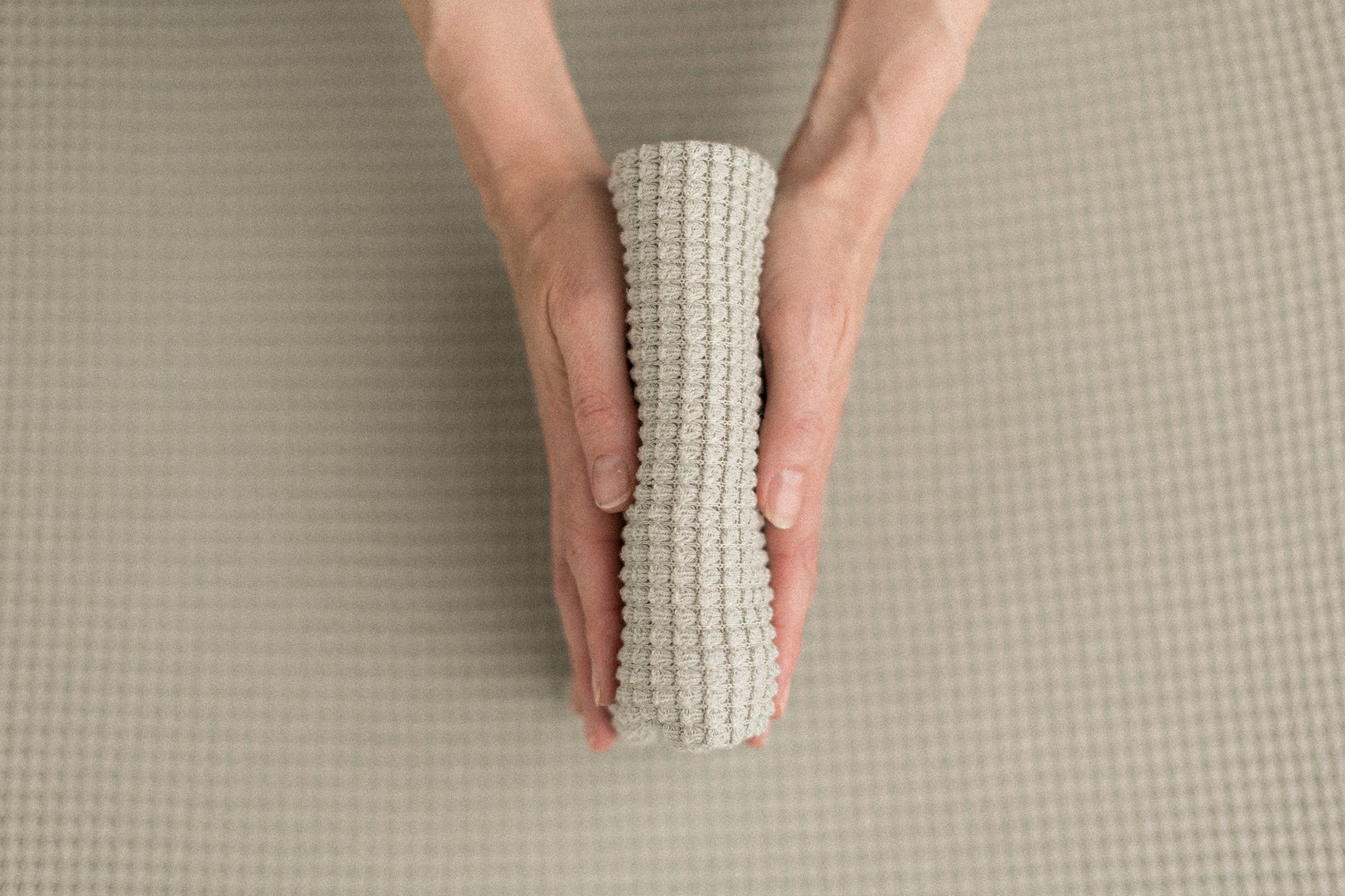 Queen | Faded Sage Wrap