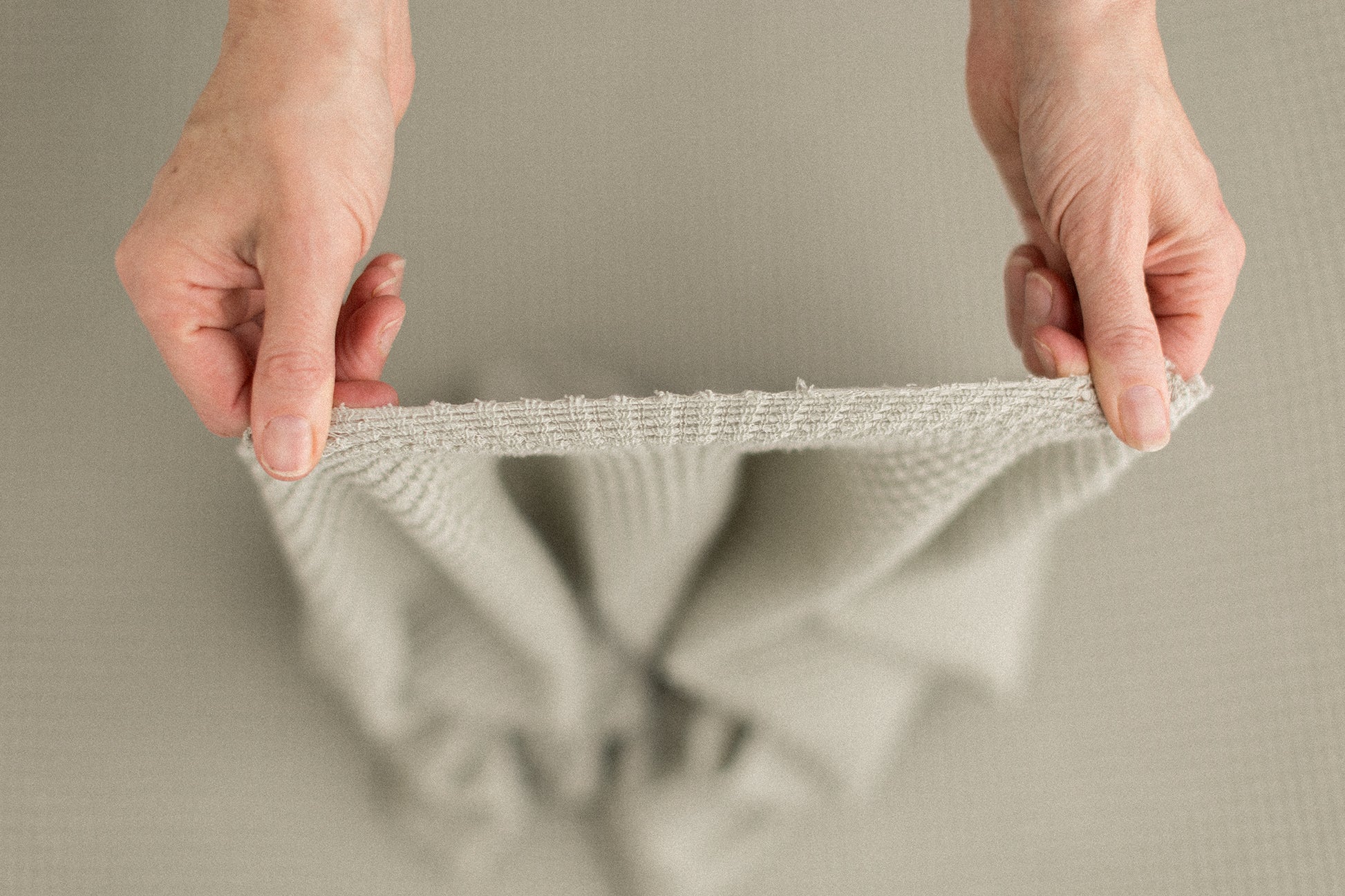 Queen | Faded Sage Wrap
