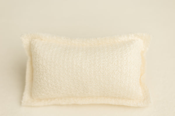 Shane Cannoli Cream | Pillowcase