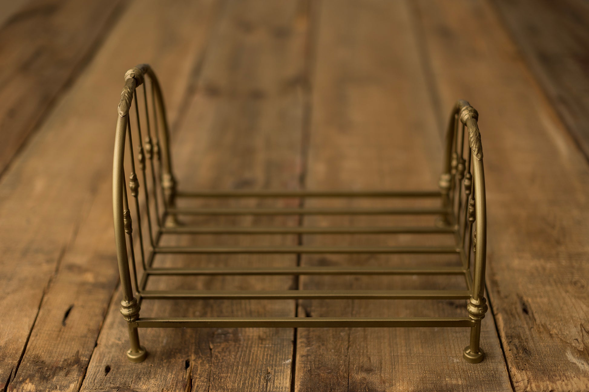 Victorian Bed | Golden Ticket
