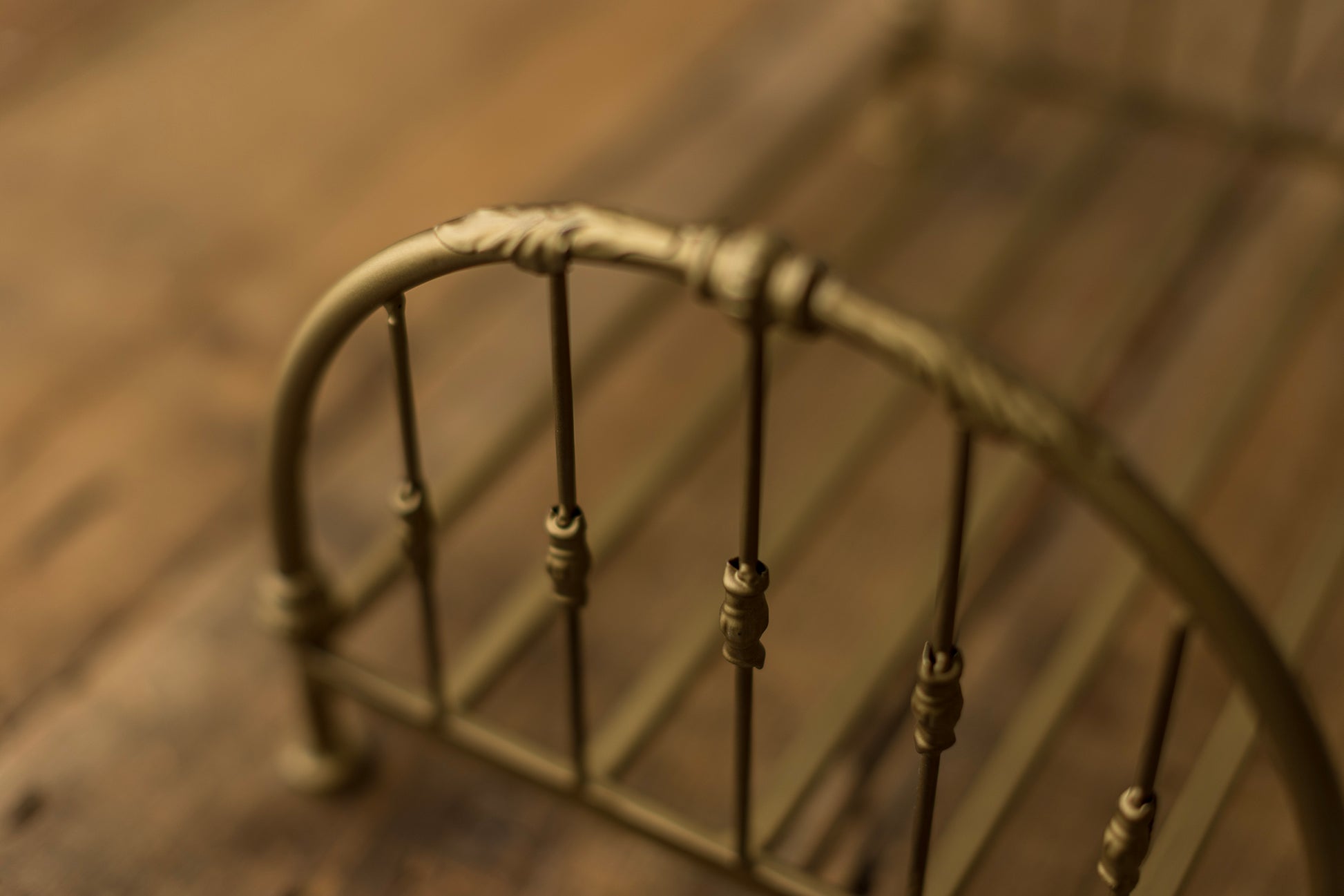Victorian Bed | Golden Ticket