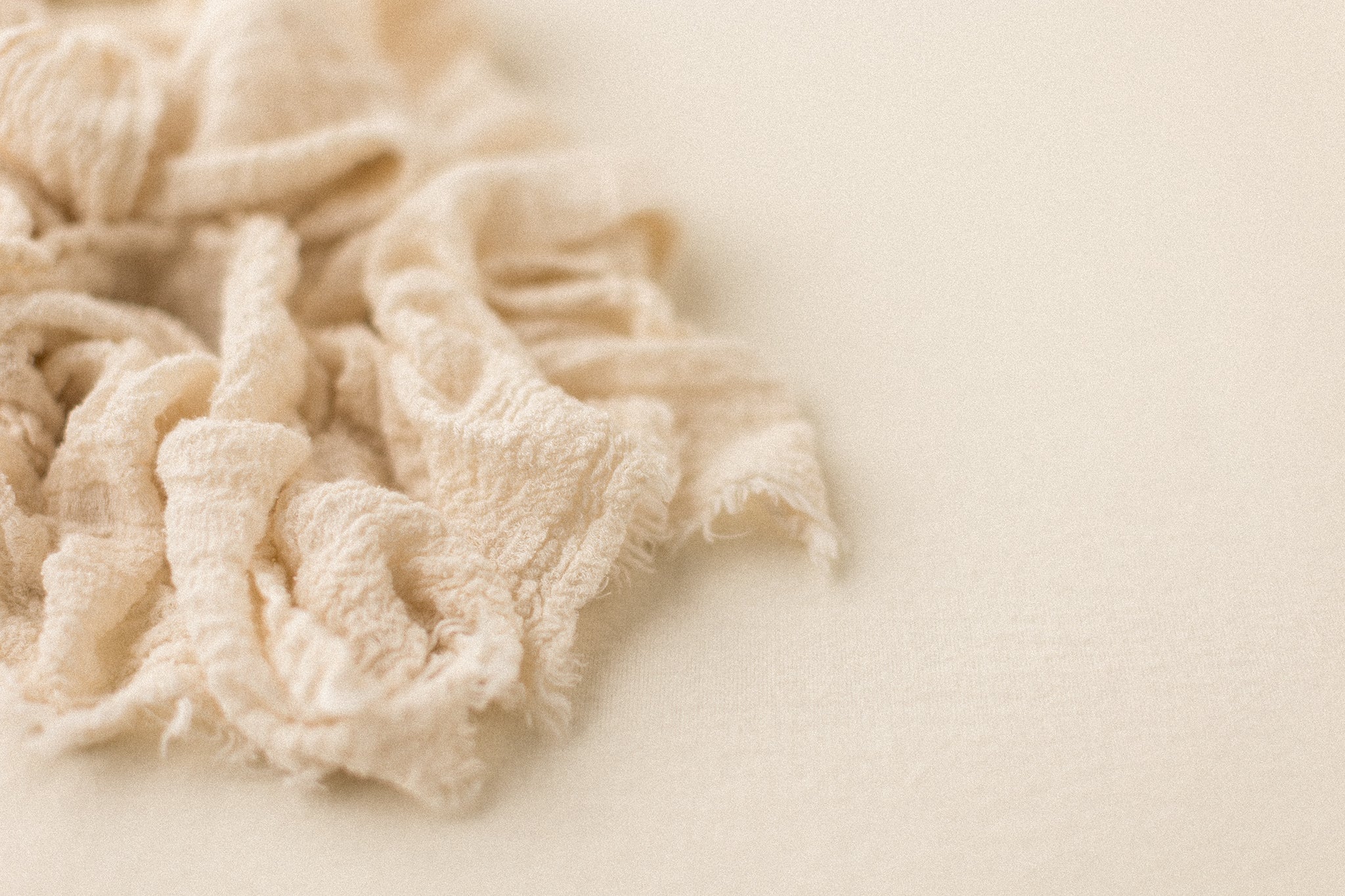 Wide Wrinkly Wrap | Pristine
