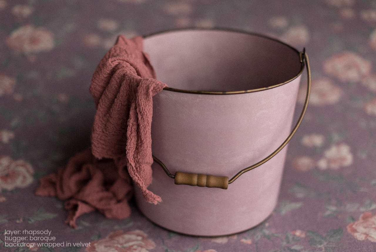 Bucket Hugger | Baroque
