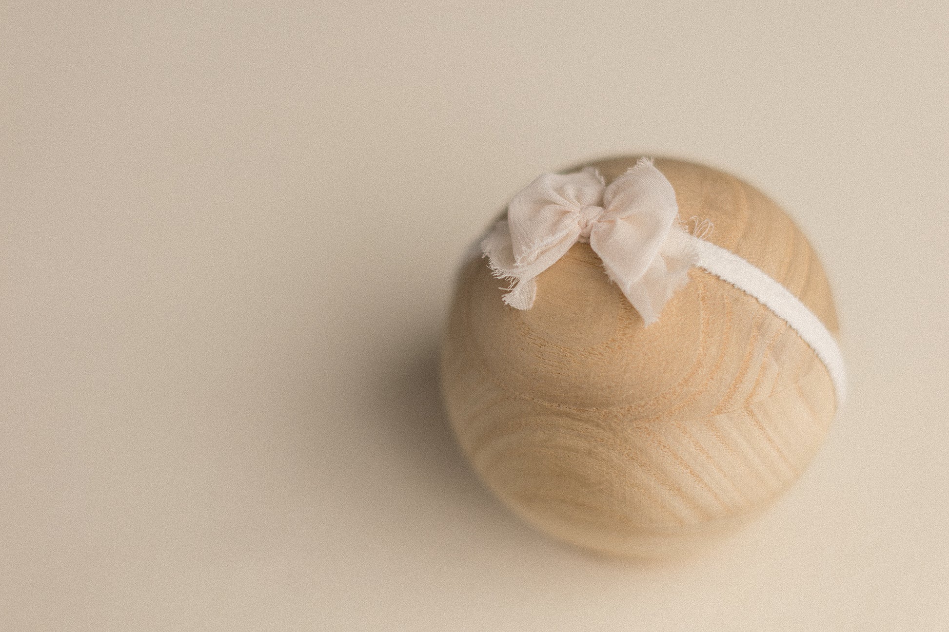 Auntie Bow | Undyed