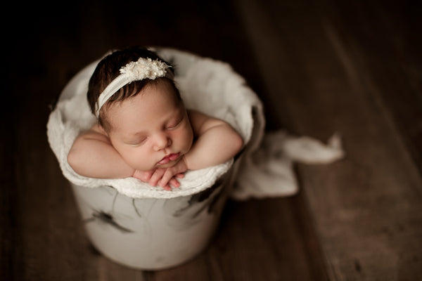 Bucket Hugger | 040 B&W Dreamy Floral