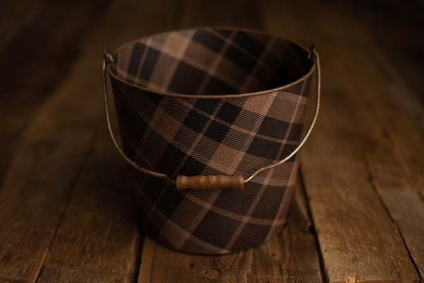 Bucket Hugger | 055 Man Plaid