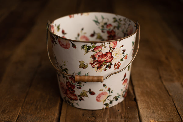 Bucket Hugger | 079 Rosebush